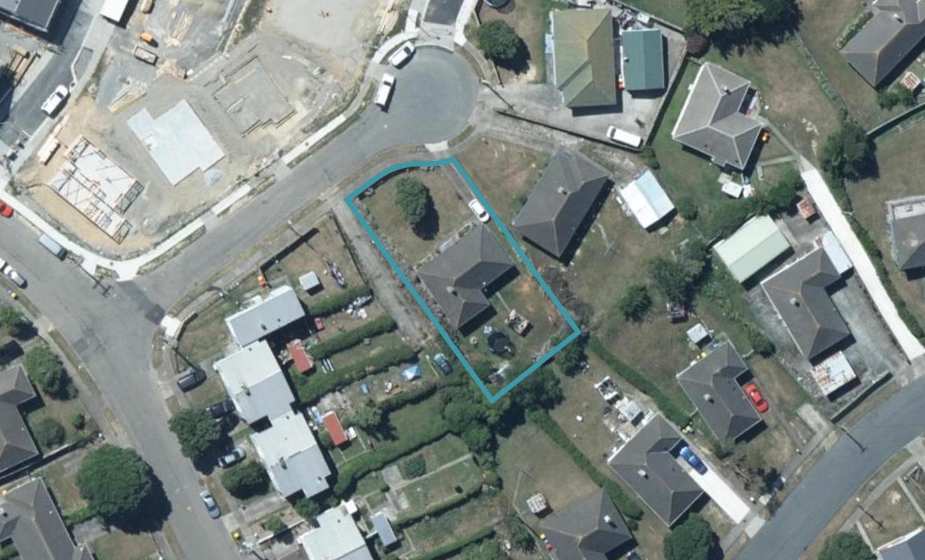 4 Iris Grove, Cannons Creek, Porirua - Carousel 1