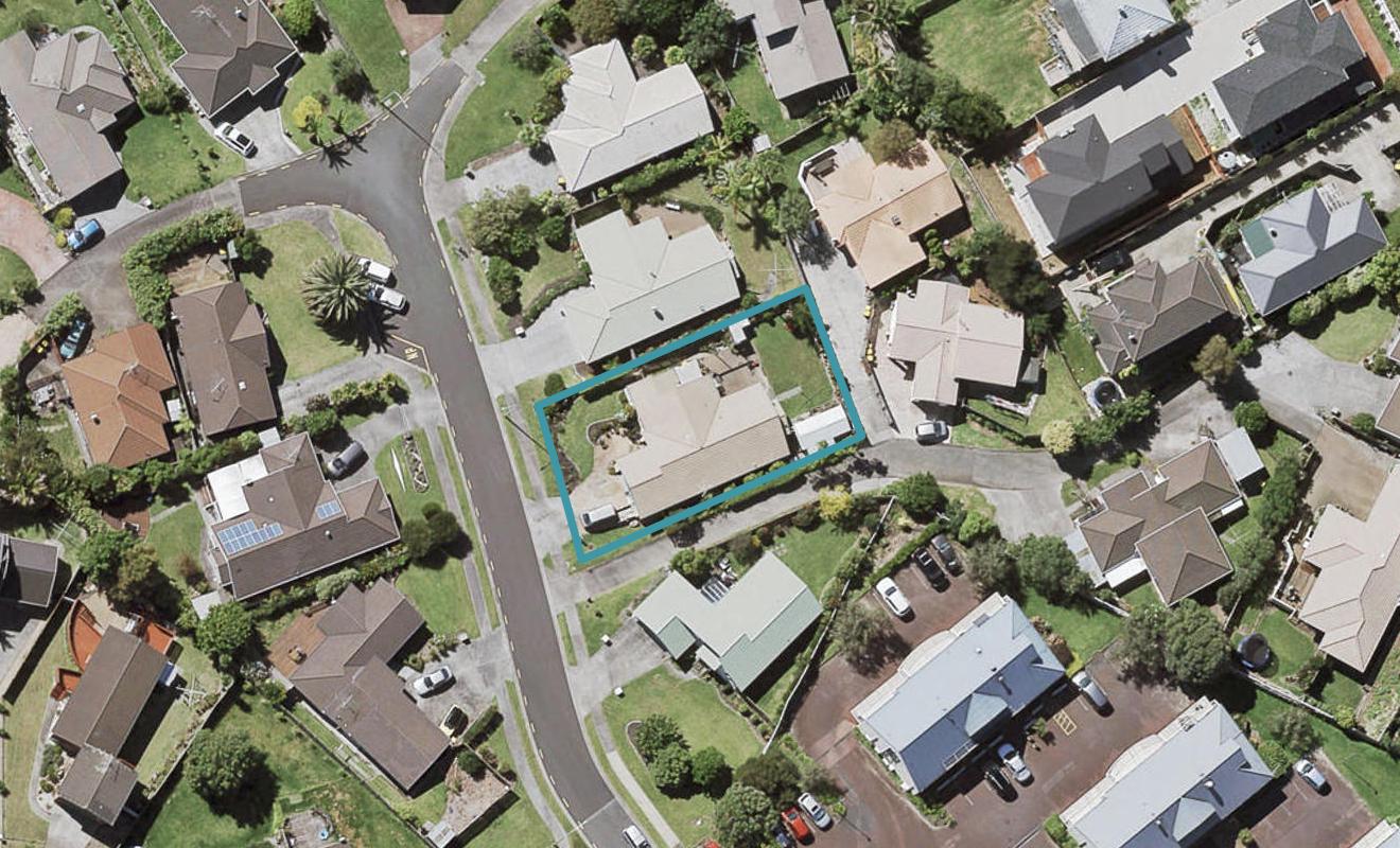13 Mercury Lane, Windsor Park, Auckland - Carousel 1