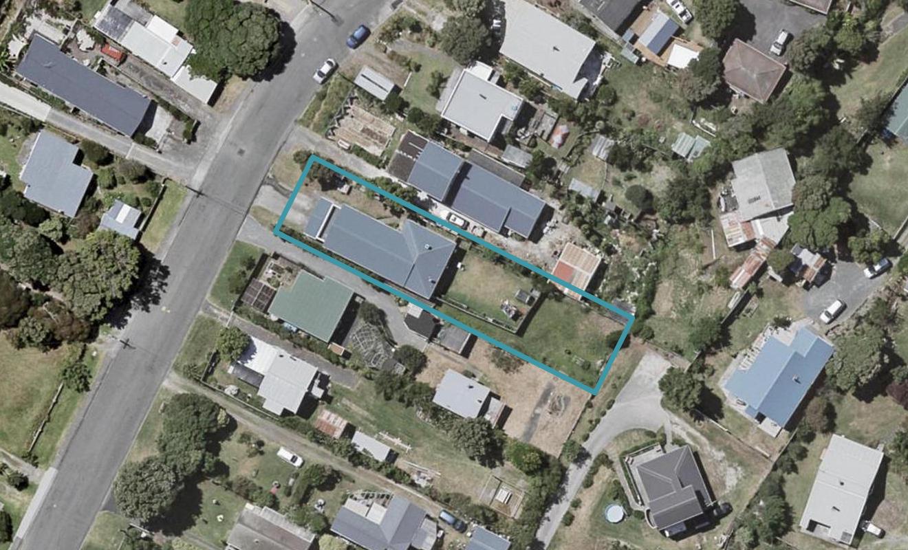 10 Babbacombe Avenue, Otaki Beach, Otaki - Carousel 1