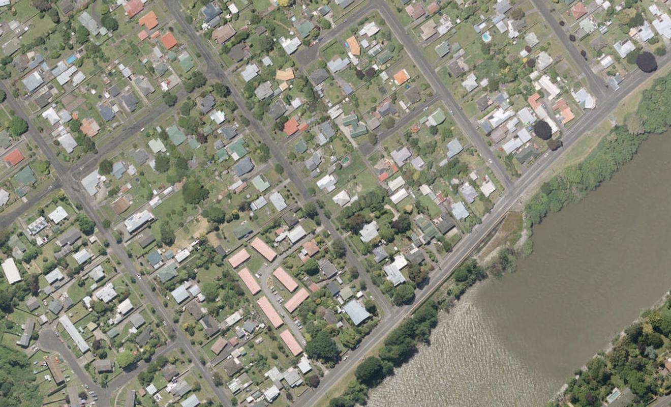 10 Cumbrae Place, Aramoho, Whanganui - Carousel 1