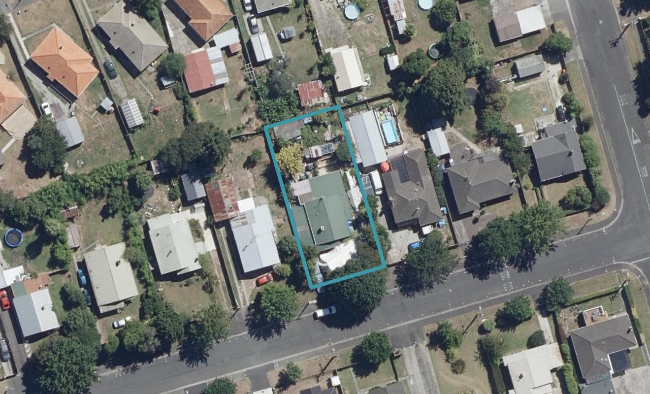 11 Marshall Street, Fairfield, Hamilton - Carousel 1