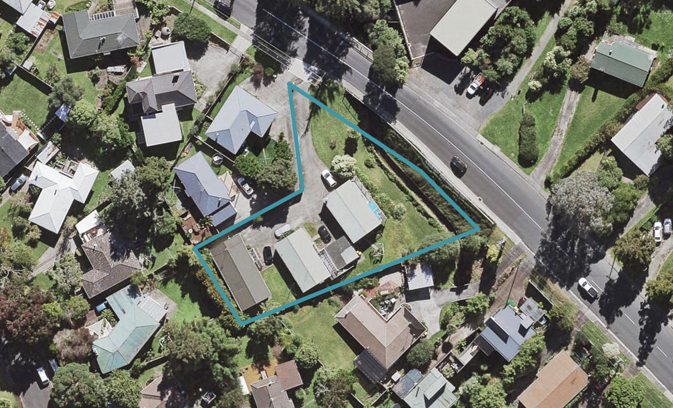 2/99 Eskdale Road, Birkdale, Auckland - Carousel 1