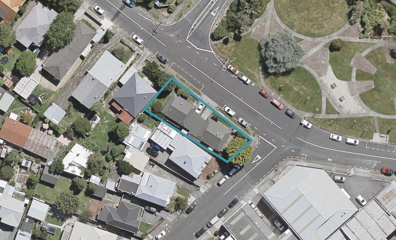 2/16 Bridge ST, ALICETOWN, LOWER HUTT - Carousel 1