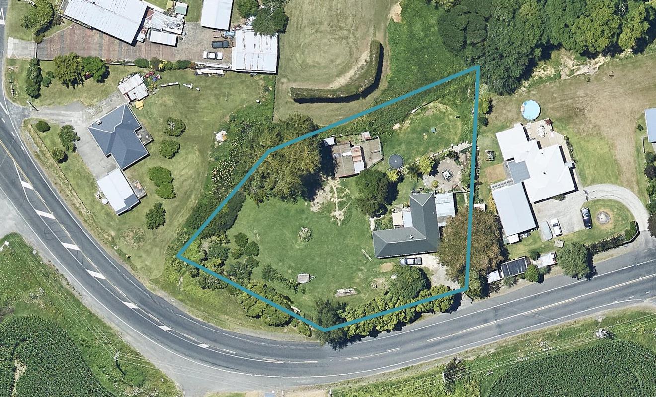 581 Welcome Bay Road, Welcome Bay, Tauranga - Carousel 1