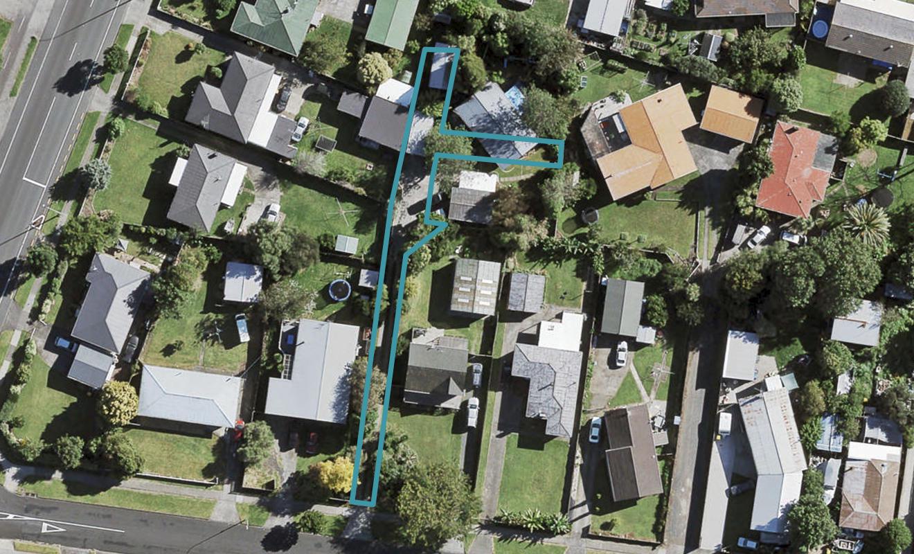 3/8 Blanes Road, Weymouth, Auckland - Carousel 1