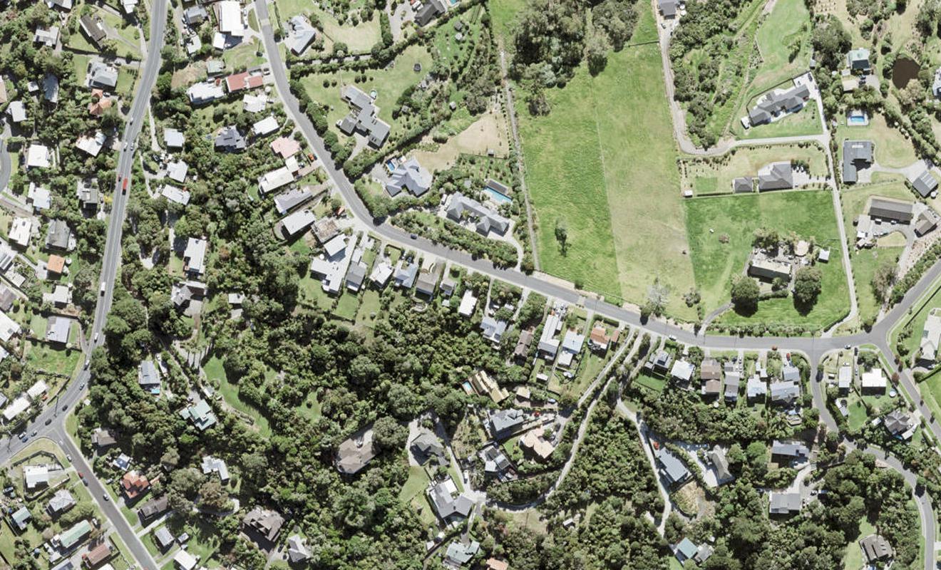 39 Roberts Road, Matakatia, Whangaparaoa - Carousel 1