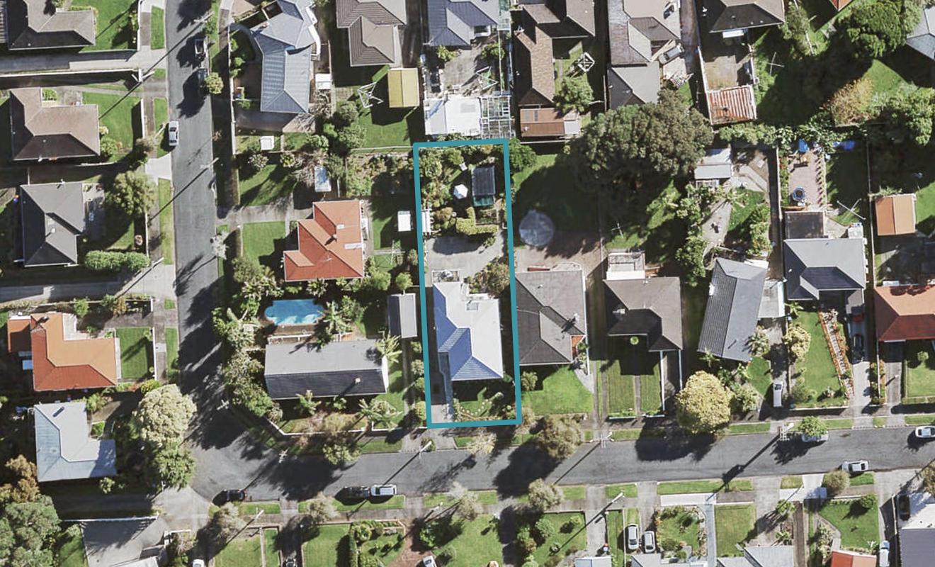 13 Dundee Place, Blockhouse Bay, Auckland - Carousel 1