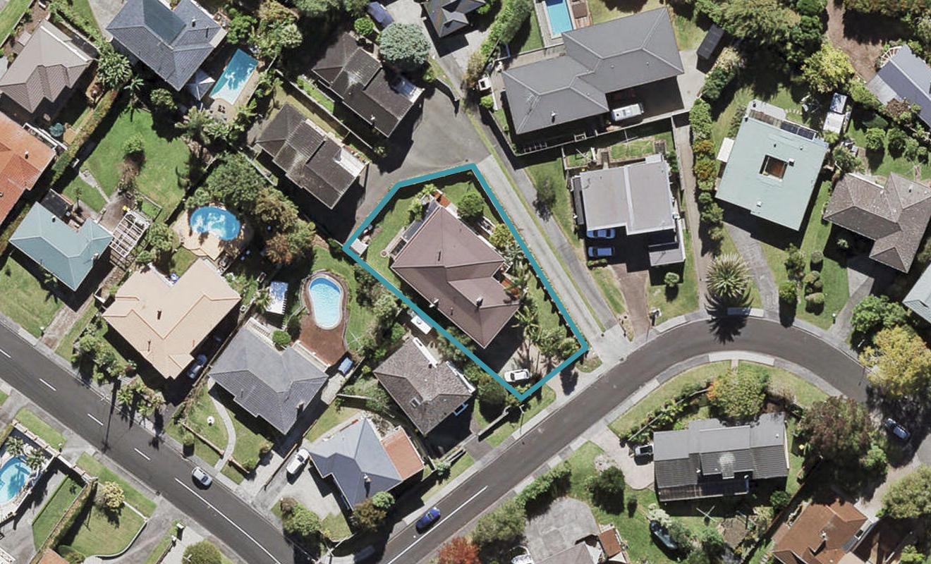 4 Highlight Parade, Te Atatu South, Auckland - Carousel 1