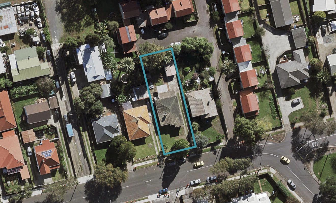 76 Avenue Road, Otahuhu, Auckland - Carousel 1