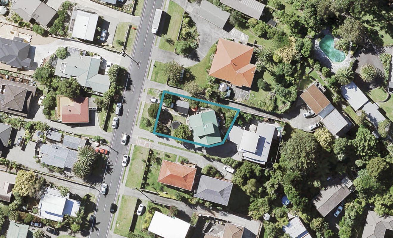 106 Arran Road, Browns Bay, Auckland - Carousel 1