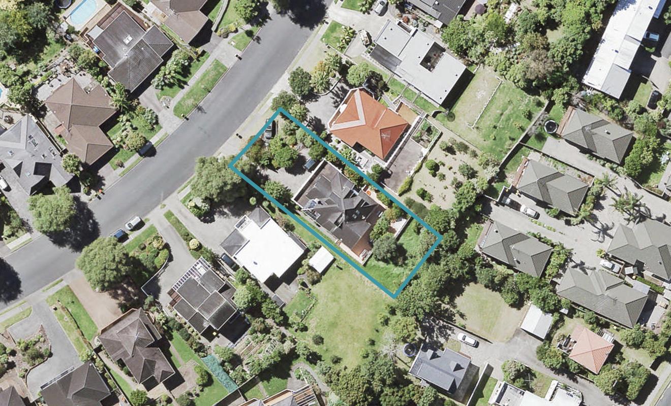 14 Bayside Drive, Browns Bay, Auckland - Carousel 1