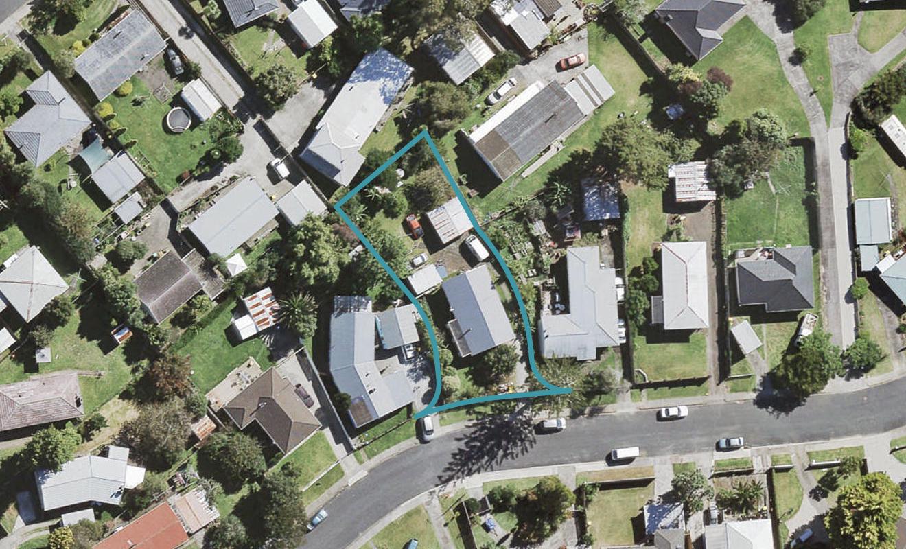 24A Lendic Avenue, Henderson, Auckland - Carousel 1