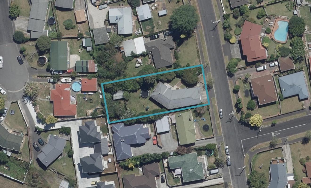 6 Anderson Road, Deanwell, Hamilton - Carousel 1