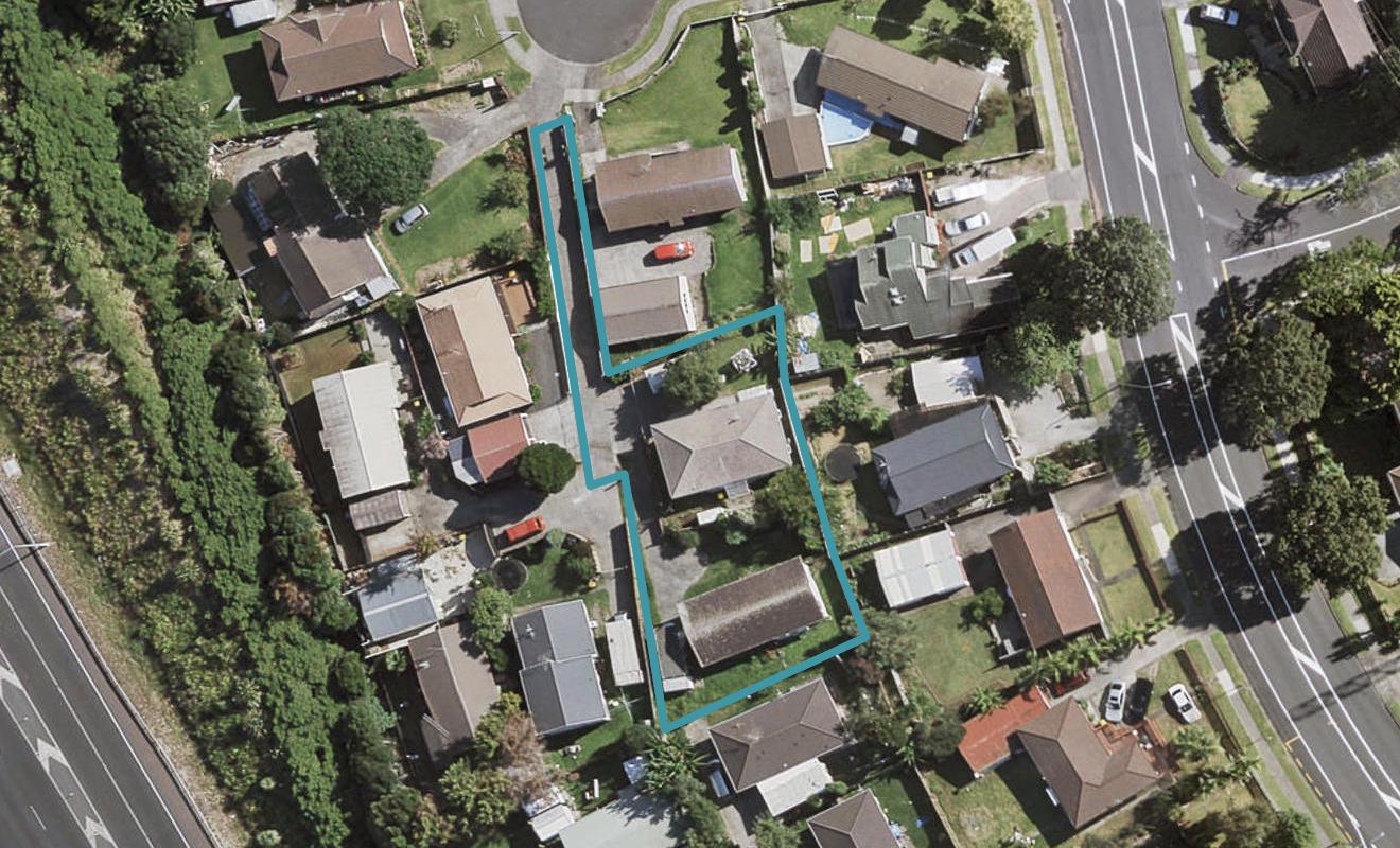 1/6 Kirklow Place, Goodwood Heights, Auckland - Carousel 1