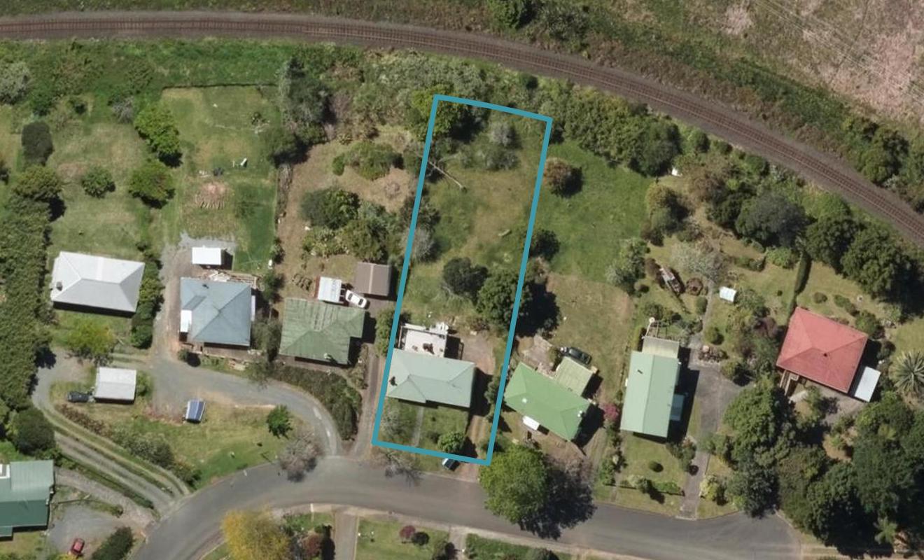 32 Mcinnes Avenue, Kamo, Whangarei - Carousel 1