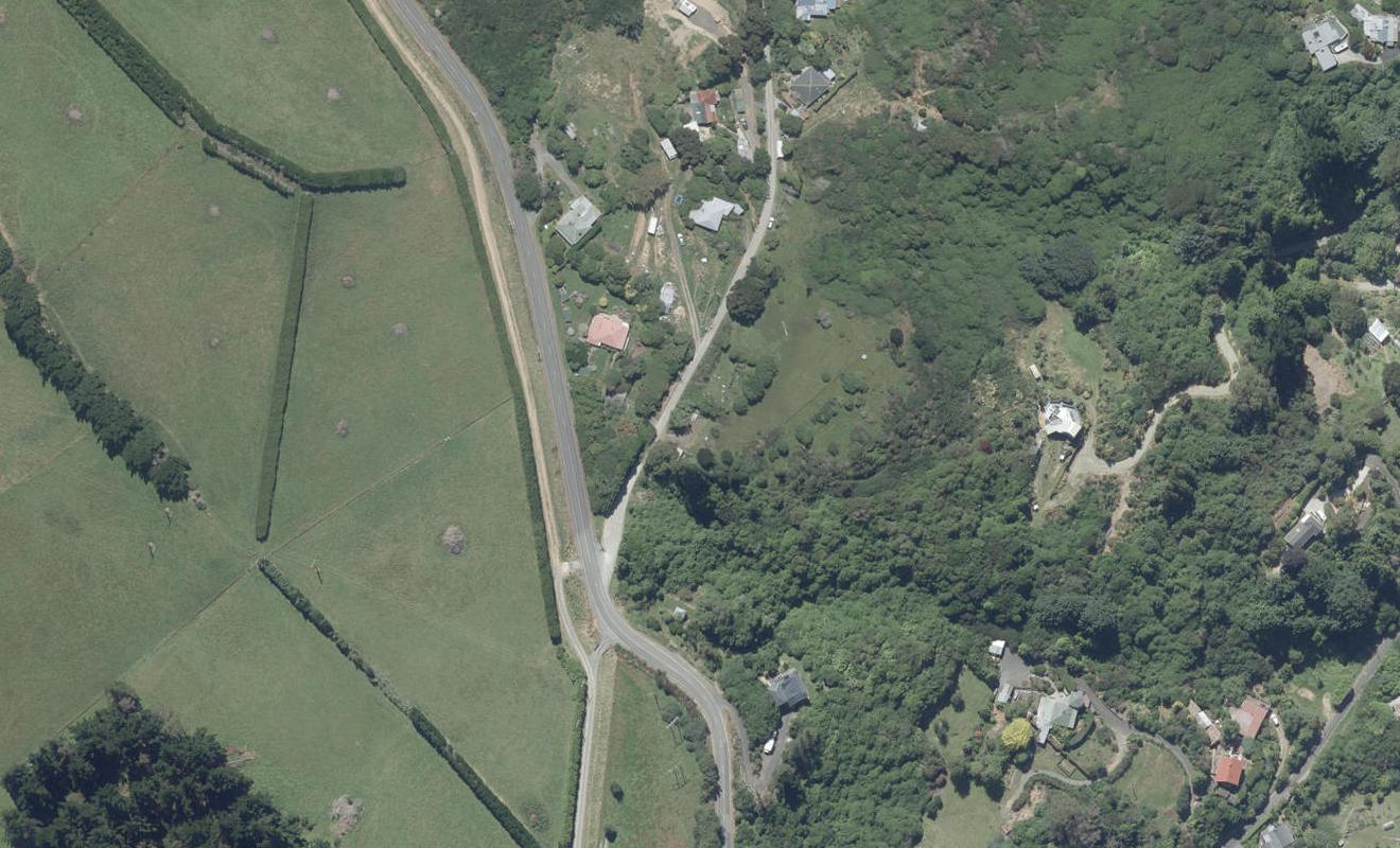 4 Reynoldstown Road, Careys Bay, Dunedin - Carousel 1