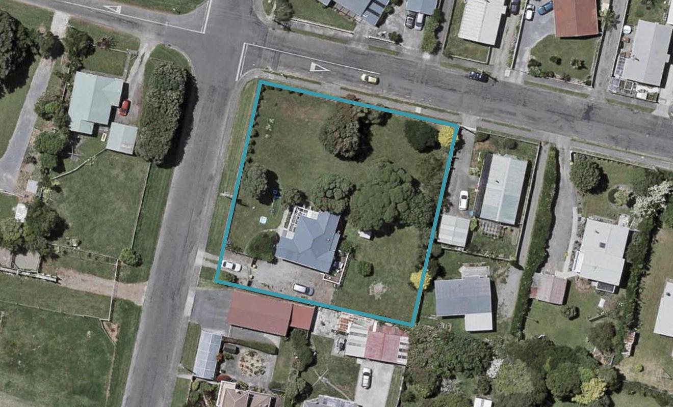 61 Atkinson Avenue, Otaki Beach, Otaki - Carousel 1