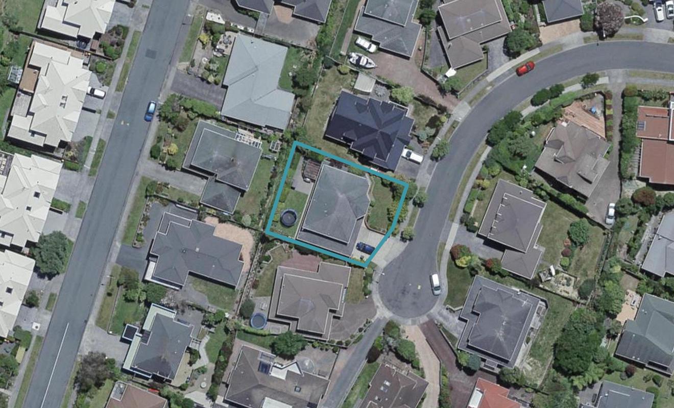 14 Montrose Grove, Churton Park, Wellington - Carousel 1