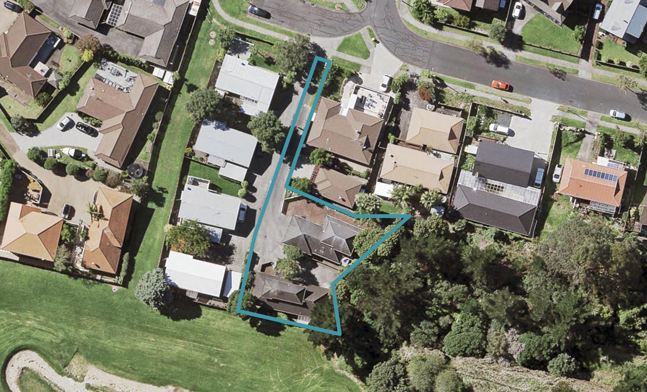 1/60 Glennandrew Drive, Half Moon Bay, Auckland - Carousel 1