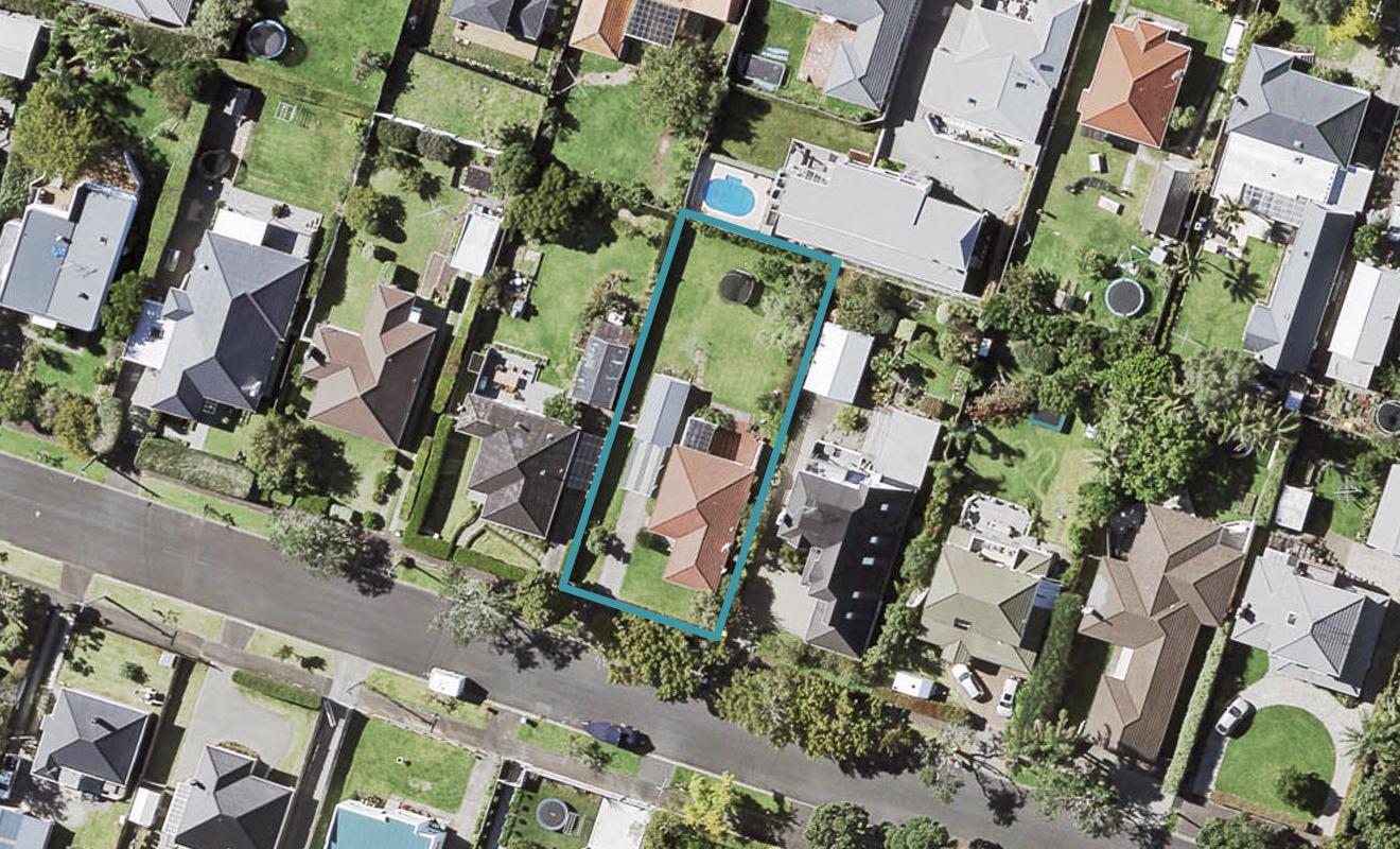 12 Colchester Avenue, Glendowie, Auckland - Carousel 1