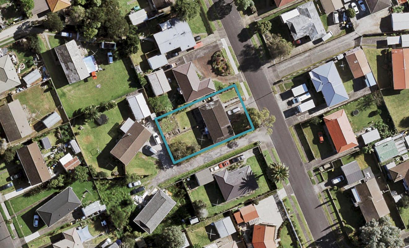 10 Arnwood Street, Manurewa, Auckland - Carousel 1