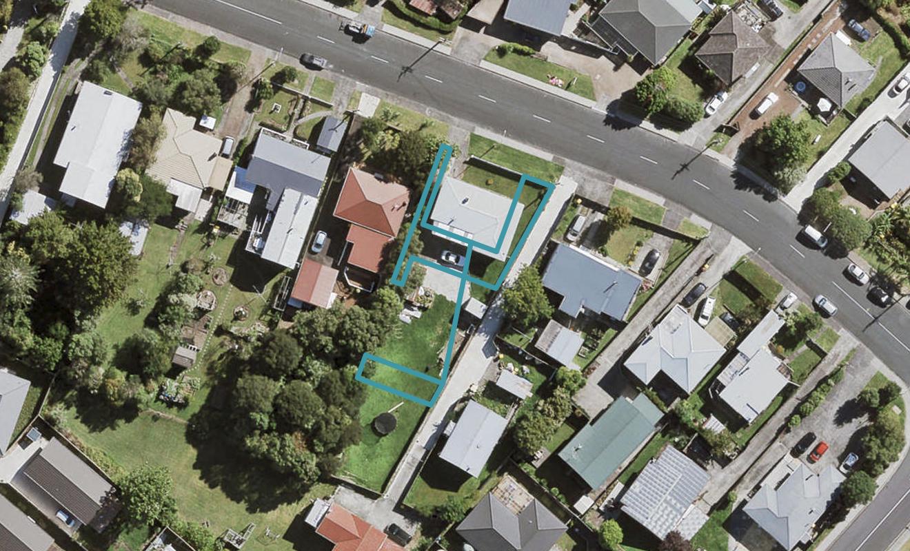 7/47 Awaroa Road, Sunnyvale, Auckland - Carousel 1