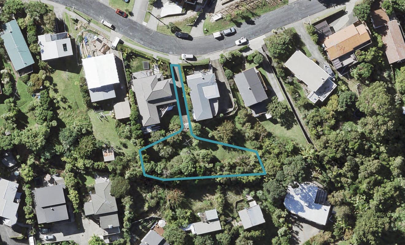 14A Peter Terrace, Castor Bay, Auckland - Carousel 1