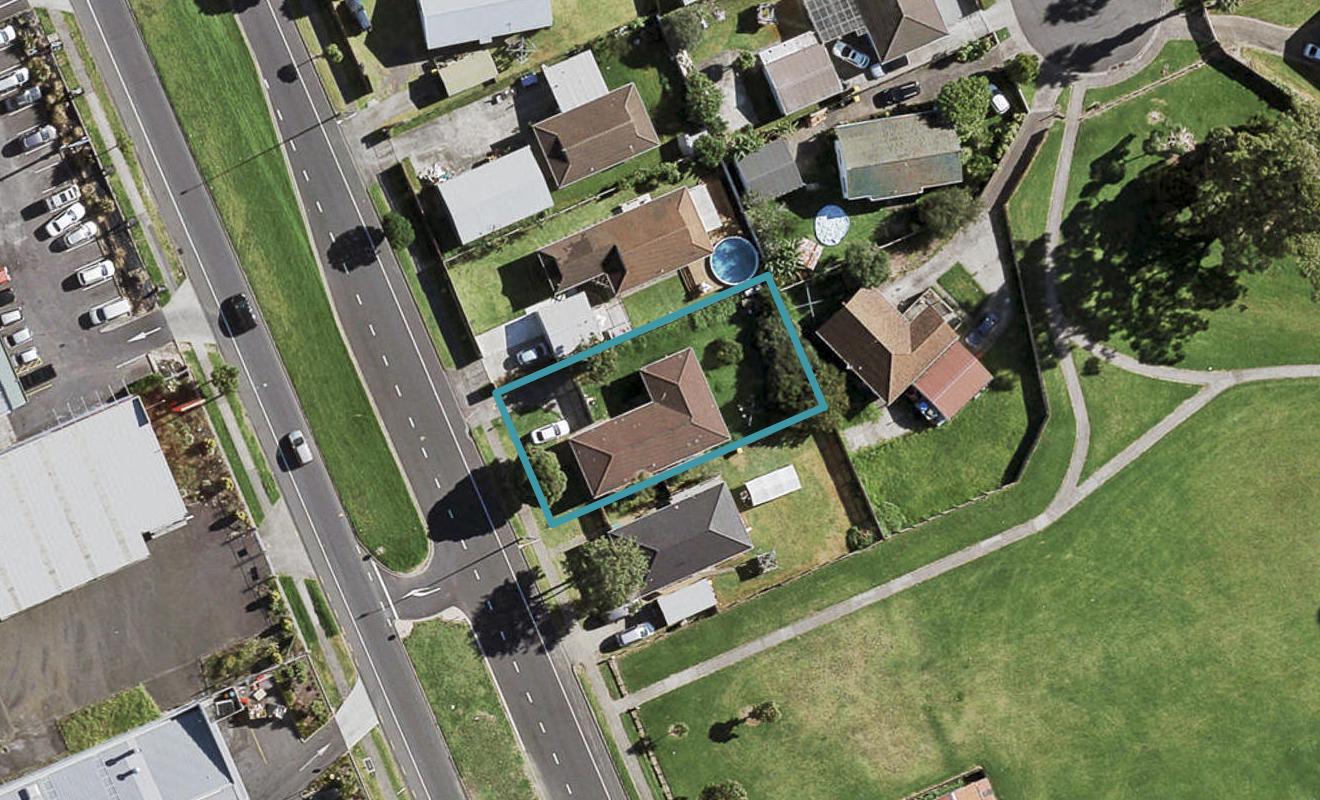 470 Roscommon Road, Clendon Park, Auckland - Carousel 1