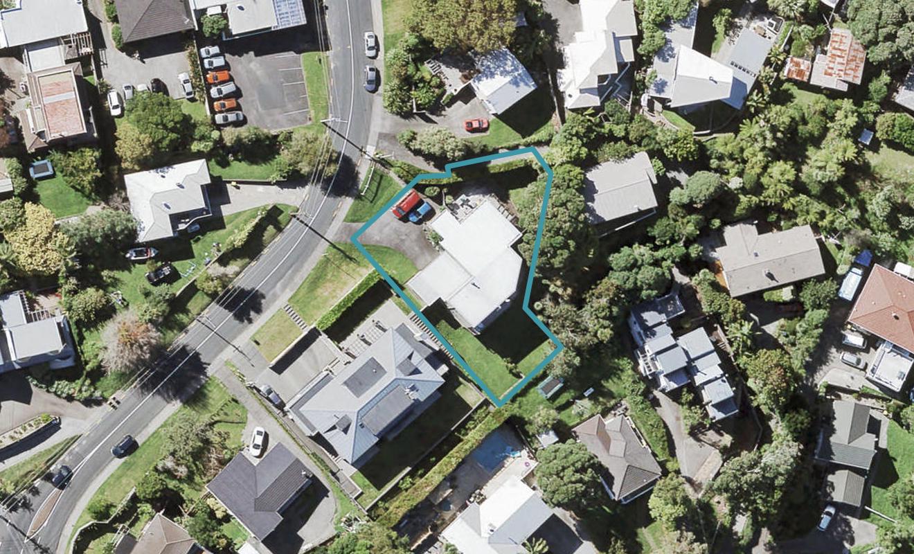 69 Lyons Avenue, Murrays Bay, Auckland - Carousel 1