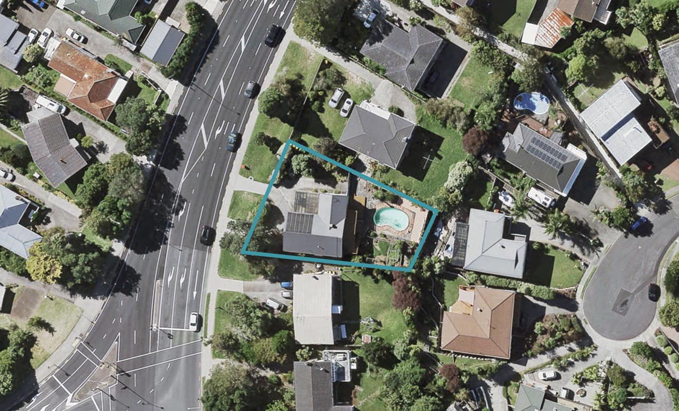 331 East Coast Road, Mairangi Bay, Auckland - Carousel 1