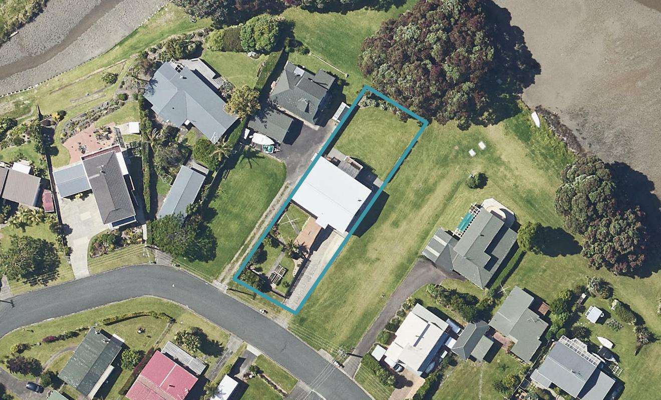 40 Roretana Drive, Athenree, Katikati - Carousel 1