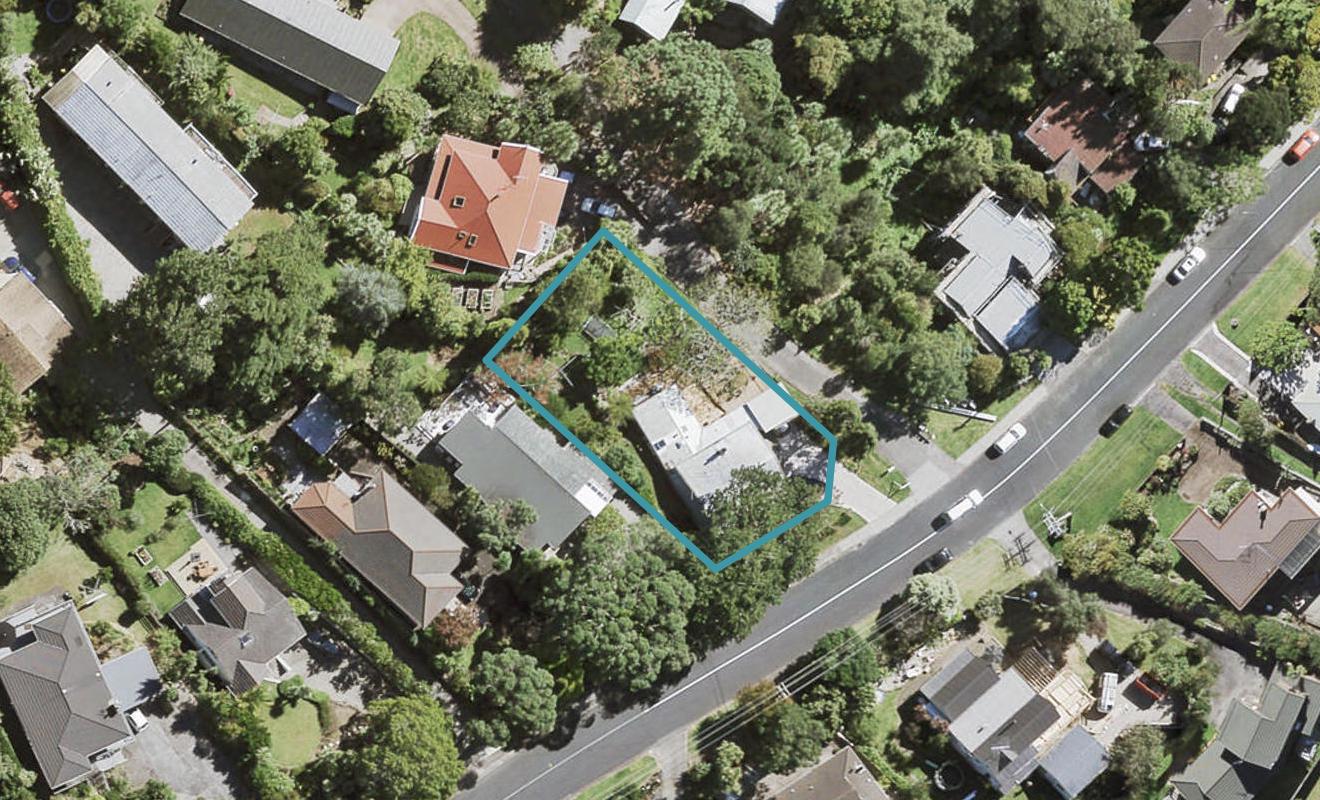 51 West Lynn Road, Titirangi, Auckland - Carousel 1