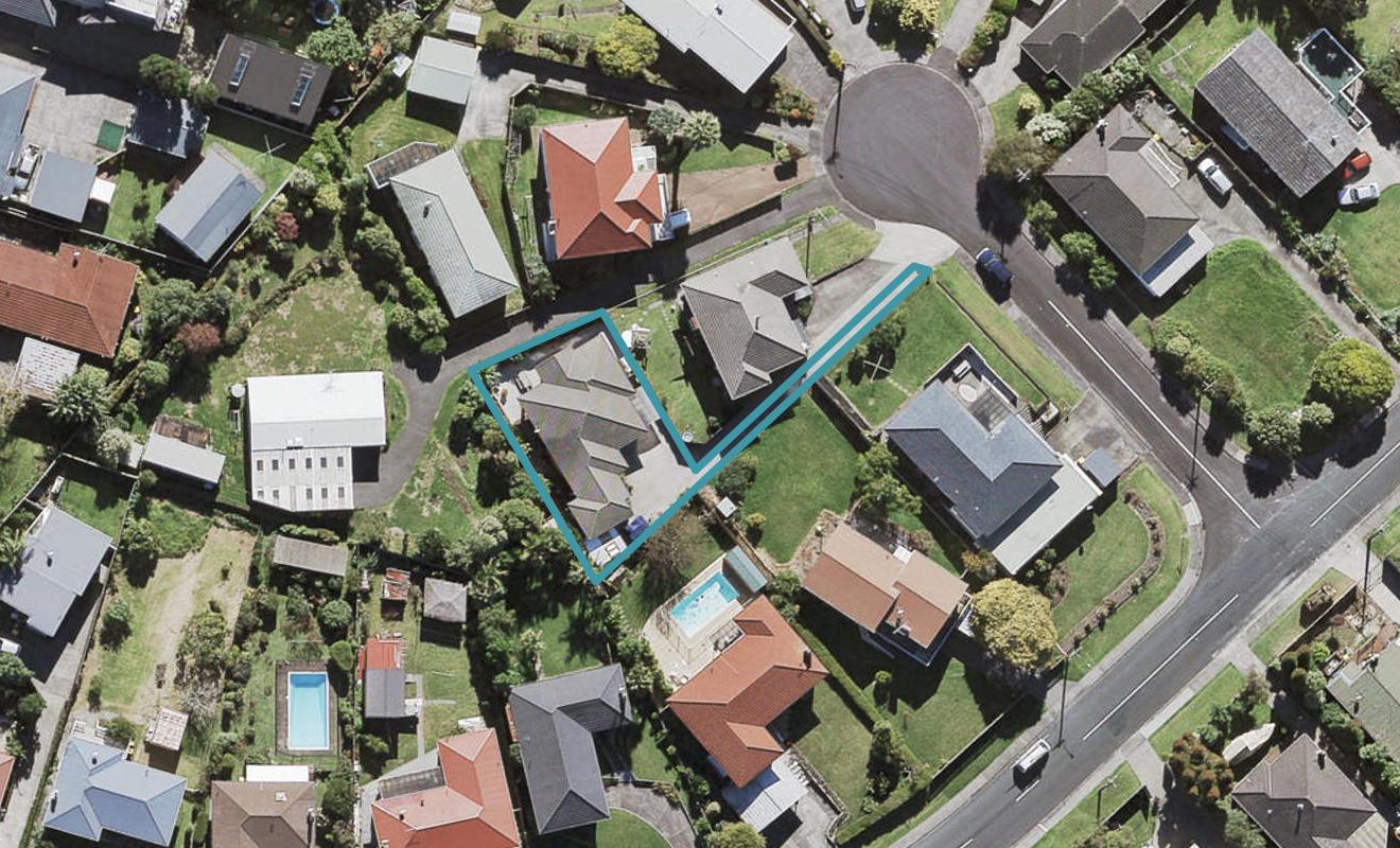 2A Taha Road, Te Atatu South, Auckland - Carousel 1