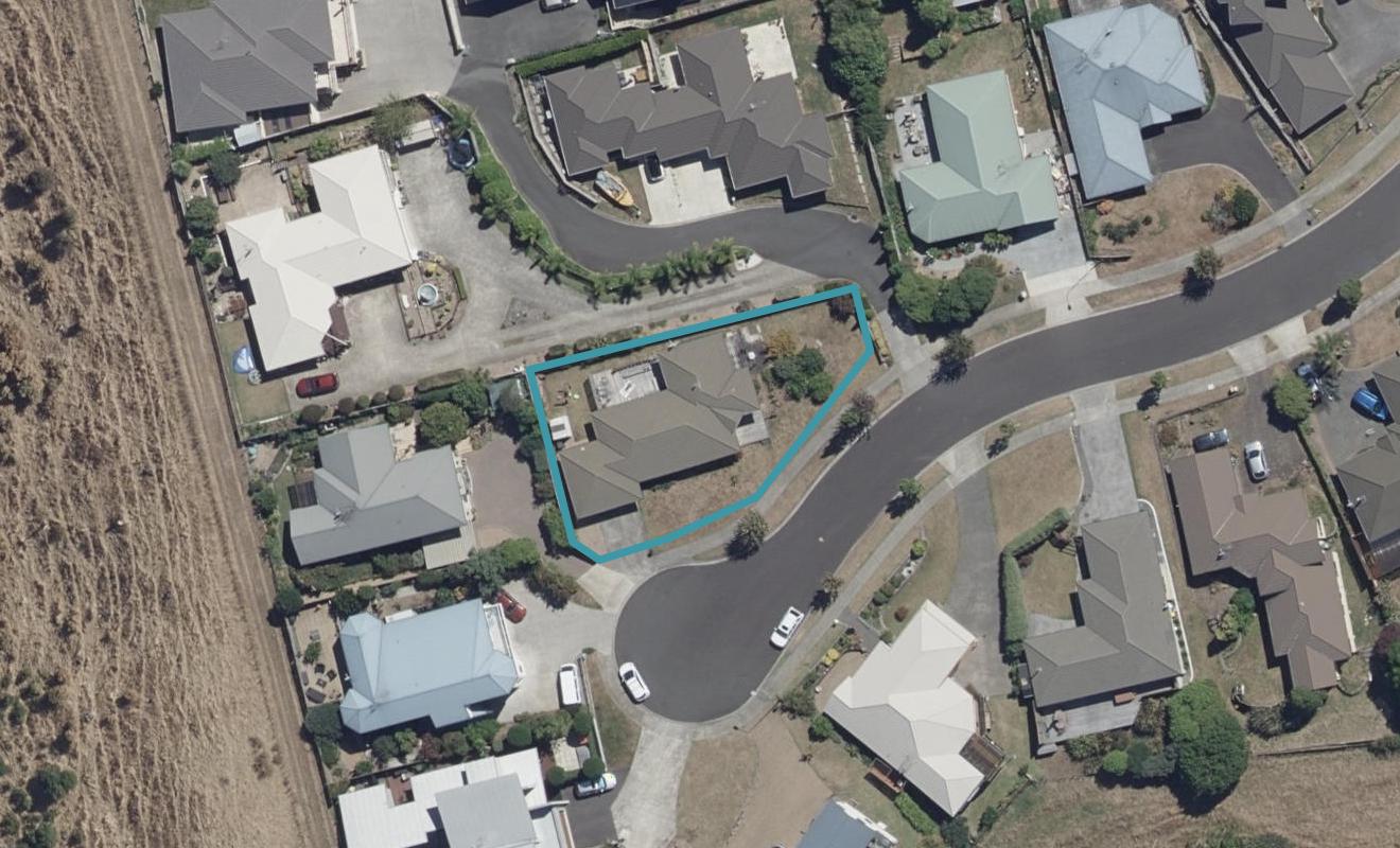 22 Highgrove Drive, Grandview Heights, Hamilton - Carousel 1