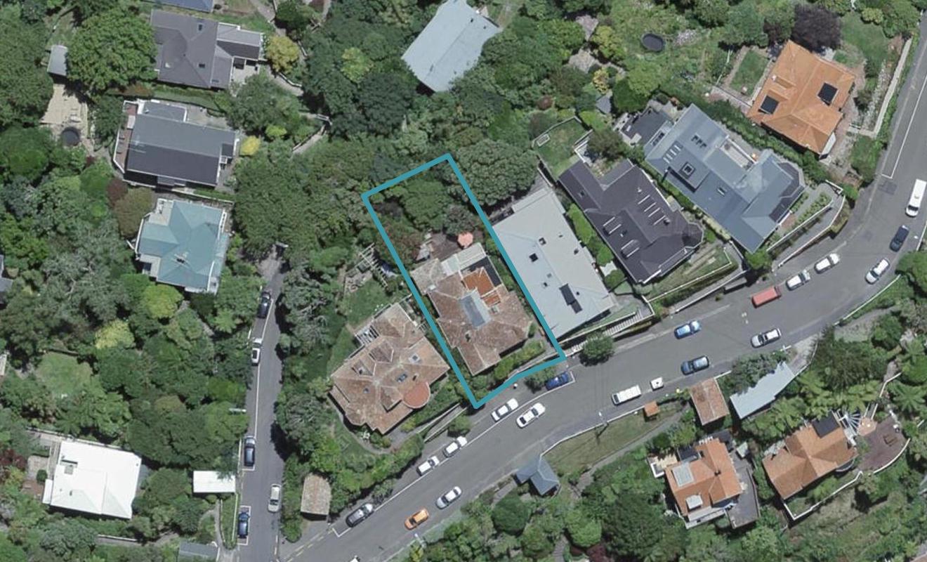 18 Mariri Road, Kelburn, Wellington - Carousel 1