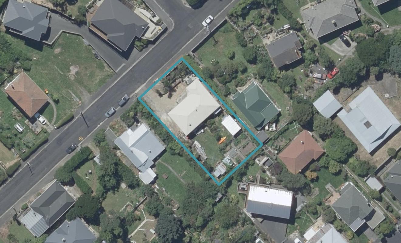 16 Fortune Street, Dalmore, Dunedin - Carousel 1