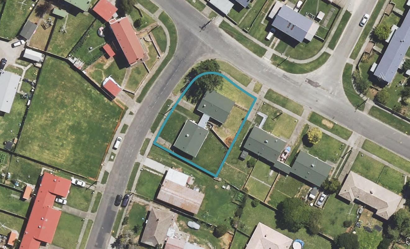 4 Oxford Street, Kaiti, Gisborne - Carousel 1