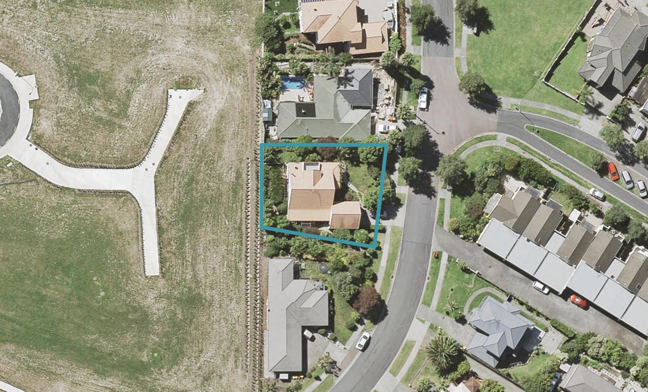 59 Fernhill Way, Oteha, Auckland - Carousel 1