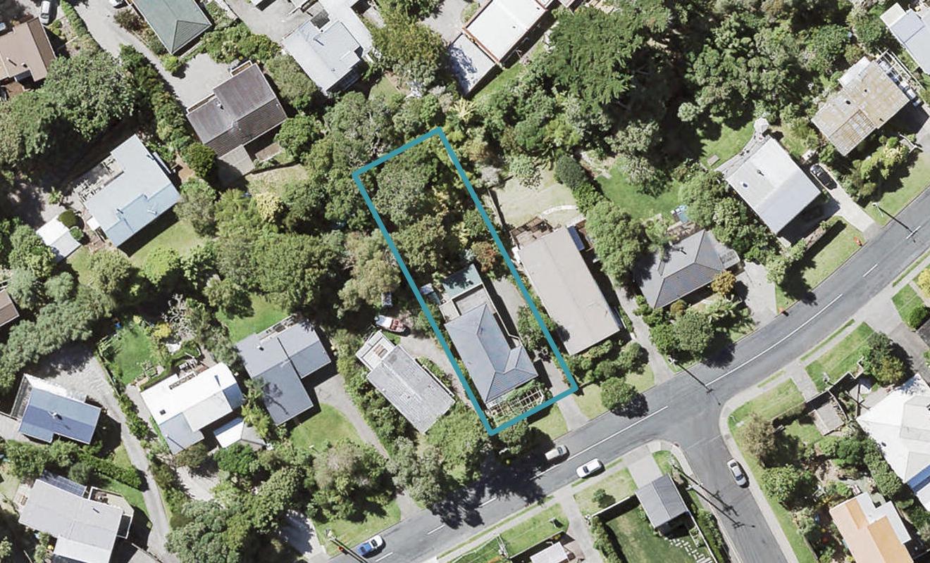 45 Arran Road, Browns Bay, Auckland - Carousel 1