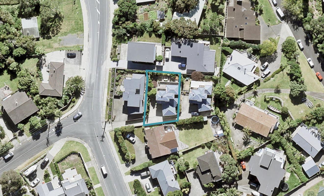 1015 Beach Road, TORBAY, AUCKLAND - Carousel 1