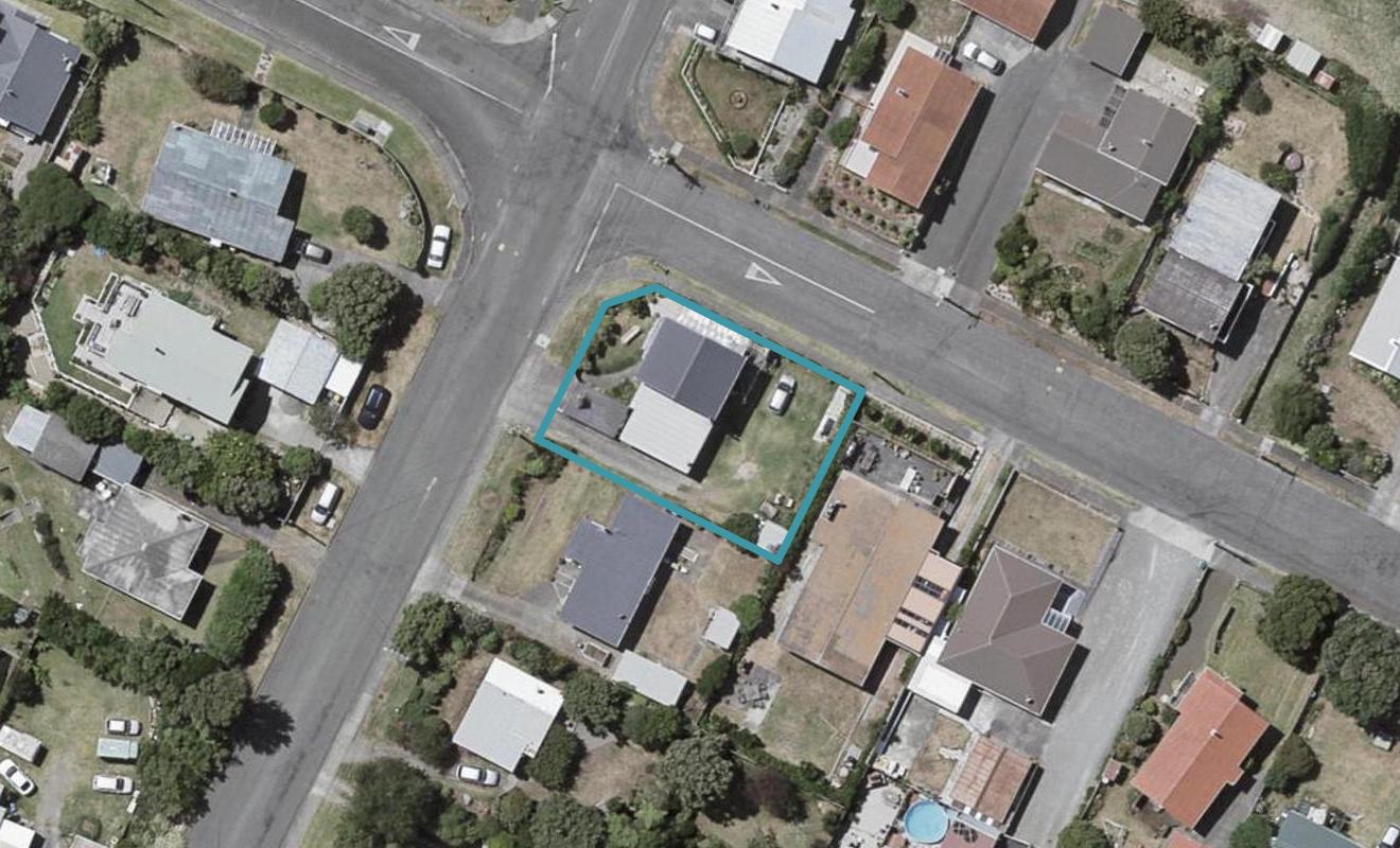 2 Ngaio Street, Otaki Beach, Otaki - Carousel 1