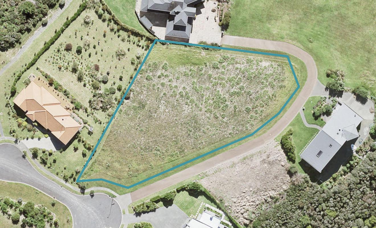 68 Balboa Drive, Matakatia, Whangaparāoa - Carousel 1