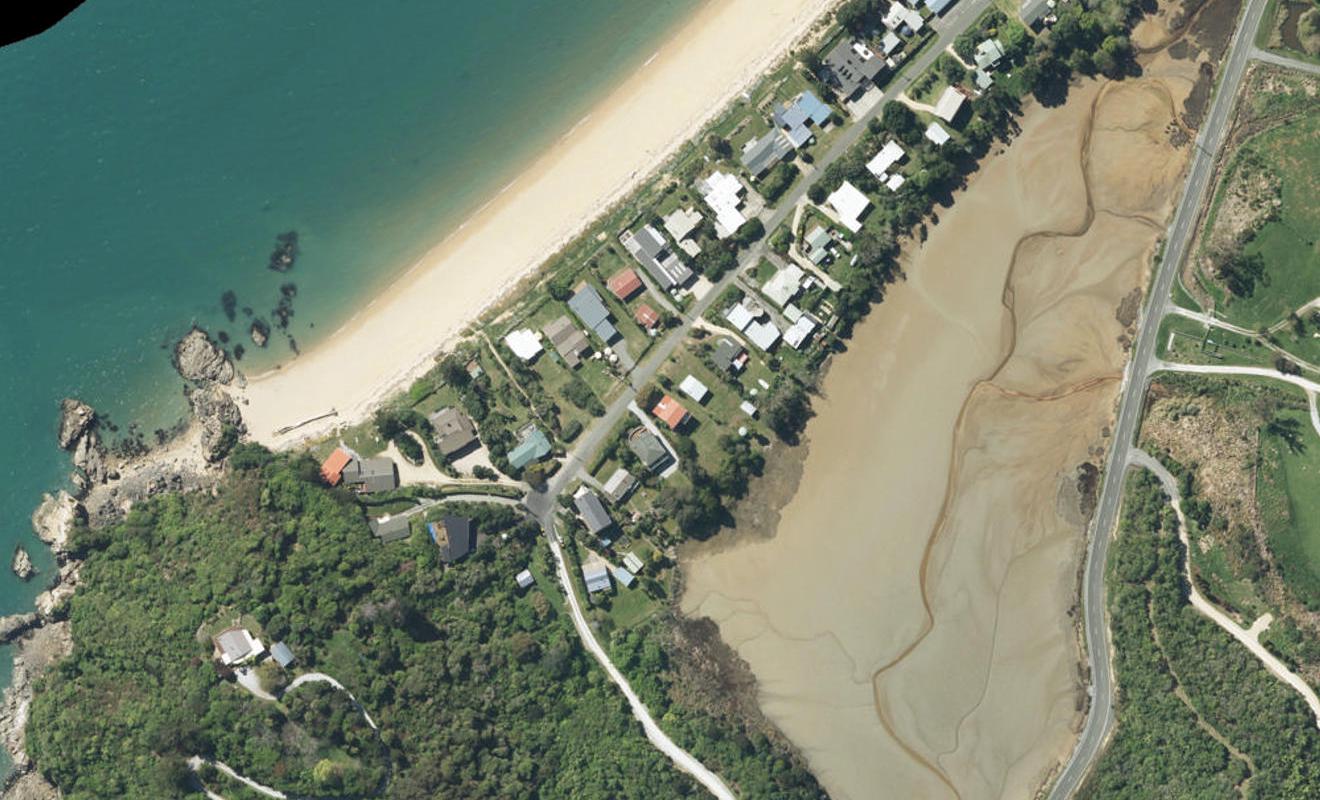 29 Peninsula Road, Tata Beach - Carousel 1