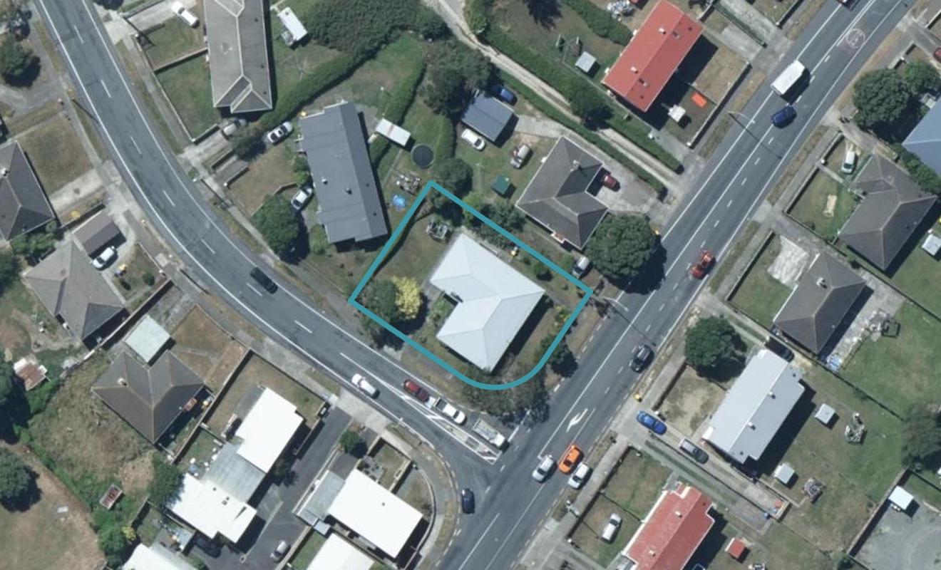 55 Warspite Avenue, Cannons Creek, Porirua - Carousel 1