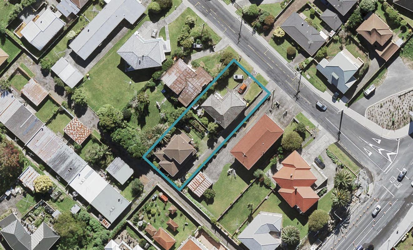 1/89 Royal View Road, Te Atatū South, Auckland - Carousel 1