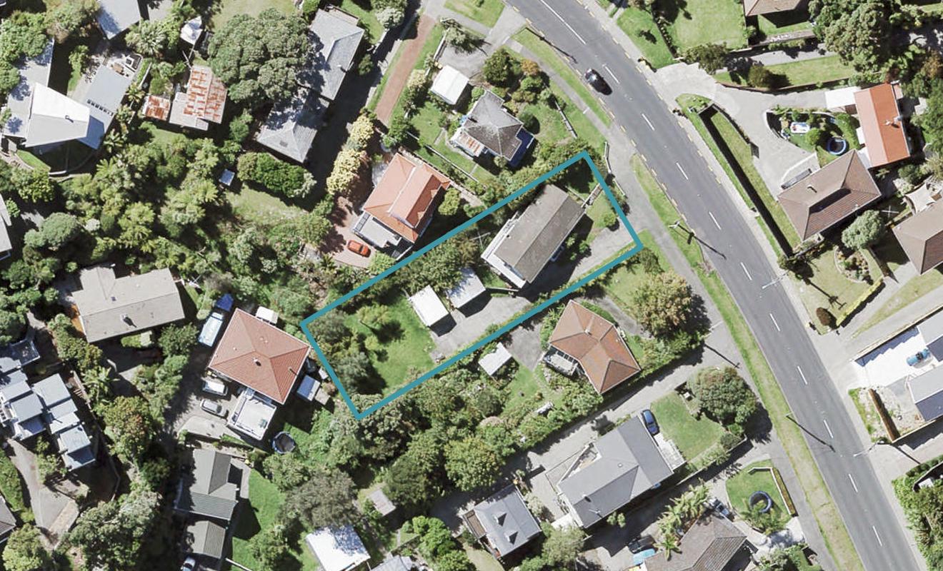 542 Beach Road, Murrays Bay, Auckland - Carousel 1