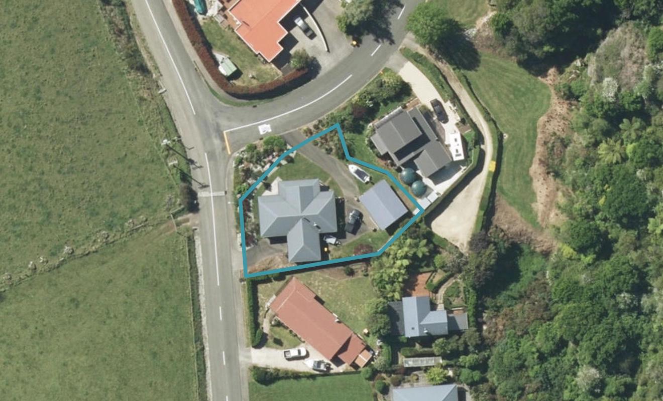 2 Bay Vista Drive, Pohara - Carousel 1