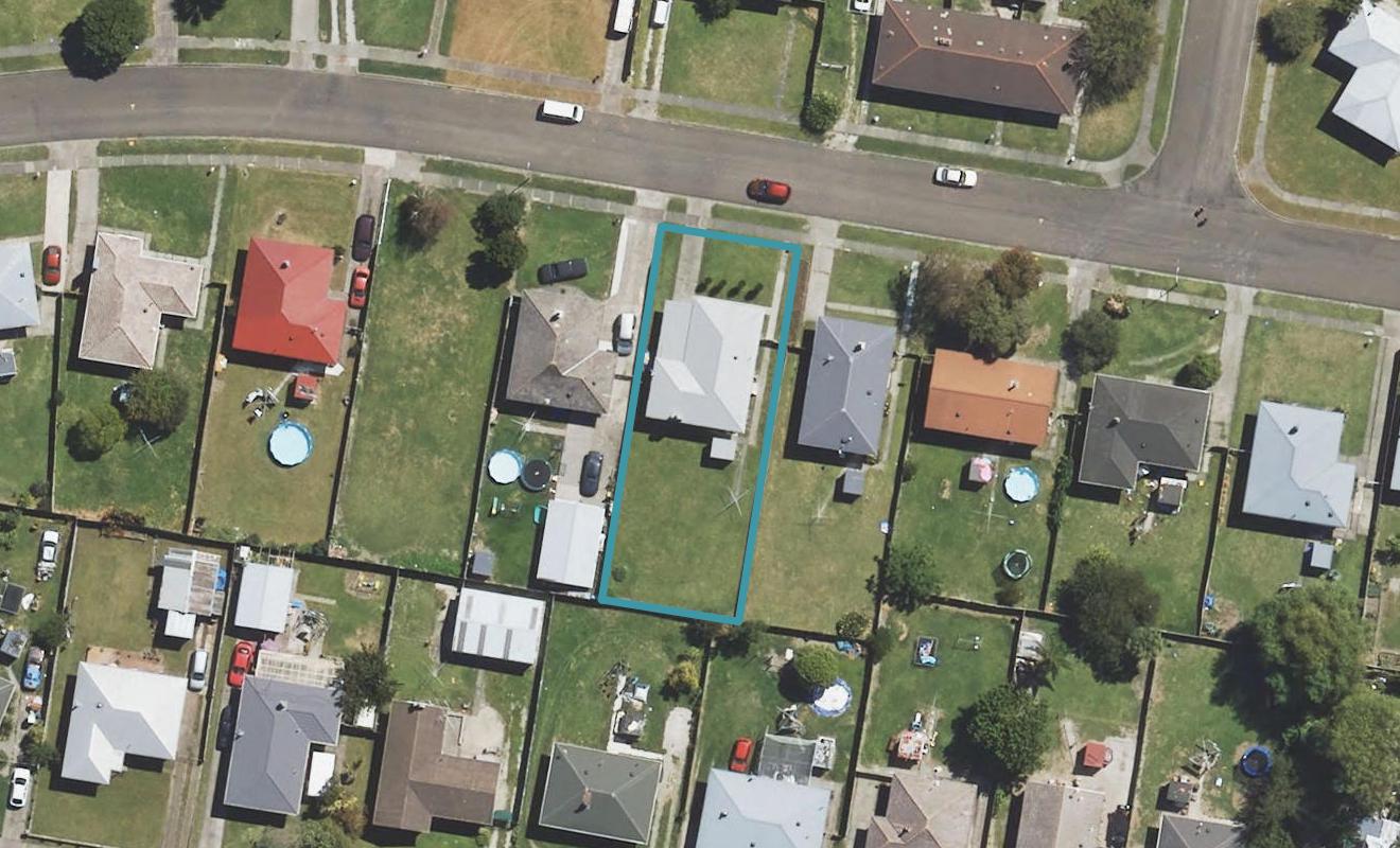 27 Cavendish Crescent, Outer Kaiti, Gisborne - Carousel 1
