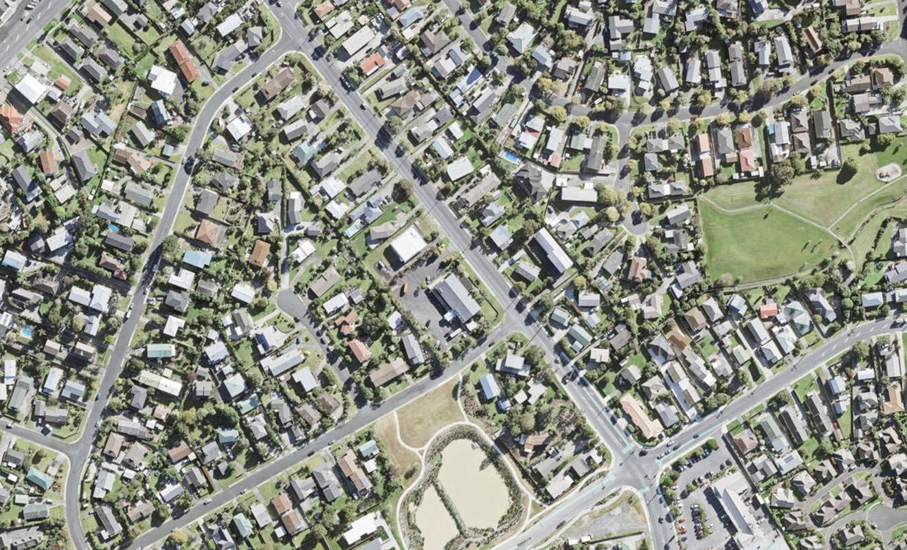 35 Red Beach Road, Red Beach, Whangaparaoa - Carousel 1