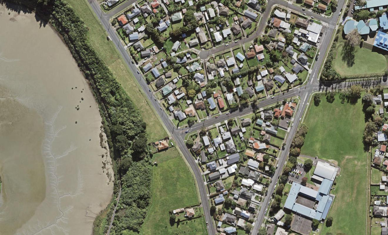 81 Miller Road, Mangere Bridge, Auckland - Carousel 1